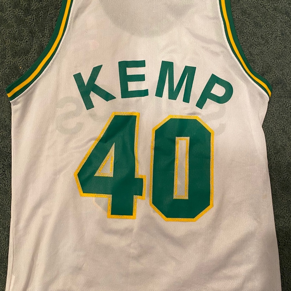 Seattle Sonics Shawn Kemp Jersey - Picture 2 of 3